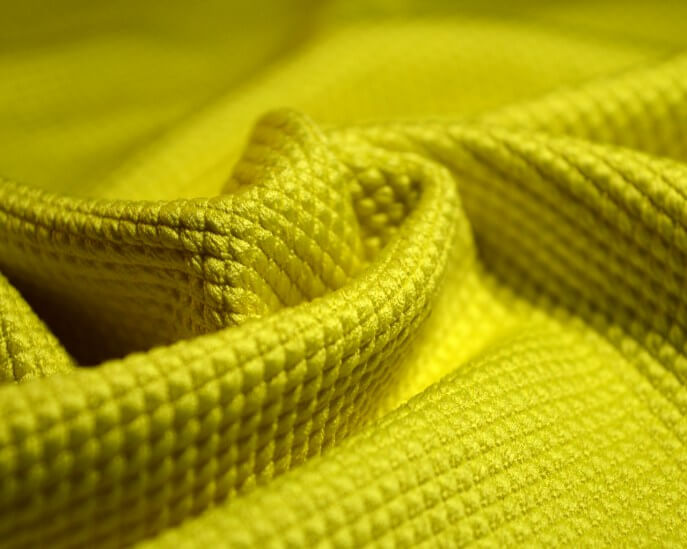 yellow015